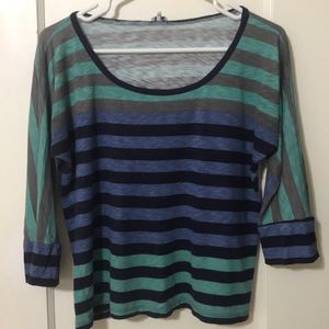 Splendid 3/4 Length Sleeved Shirt